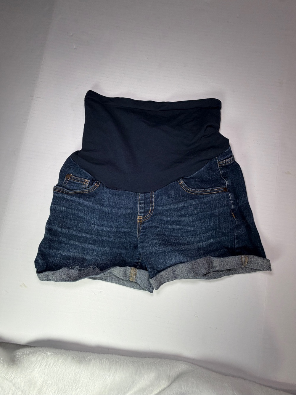 Indigo Blue Maternity High-Waist Denim Shorts in Dark Blue and Navy
